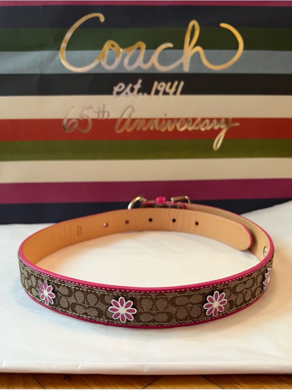 Coach Khaki & Pink Signature Mini C Flower Embellished Dog Collar - Picture 10 of 11